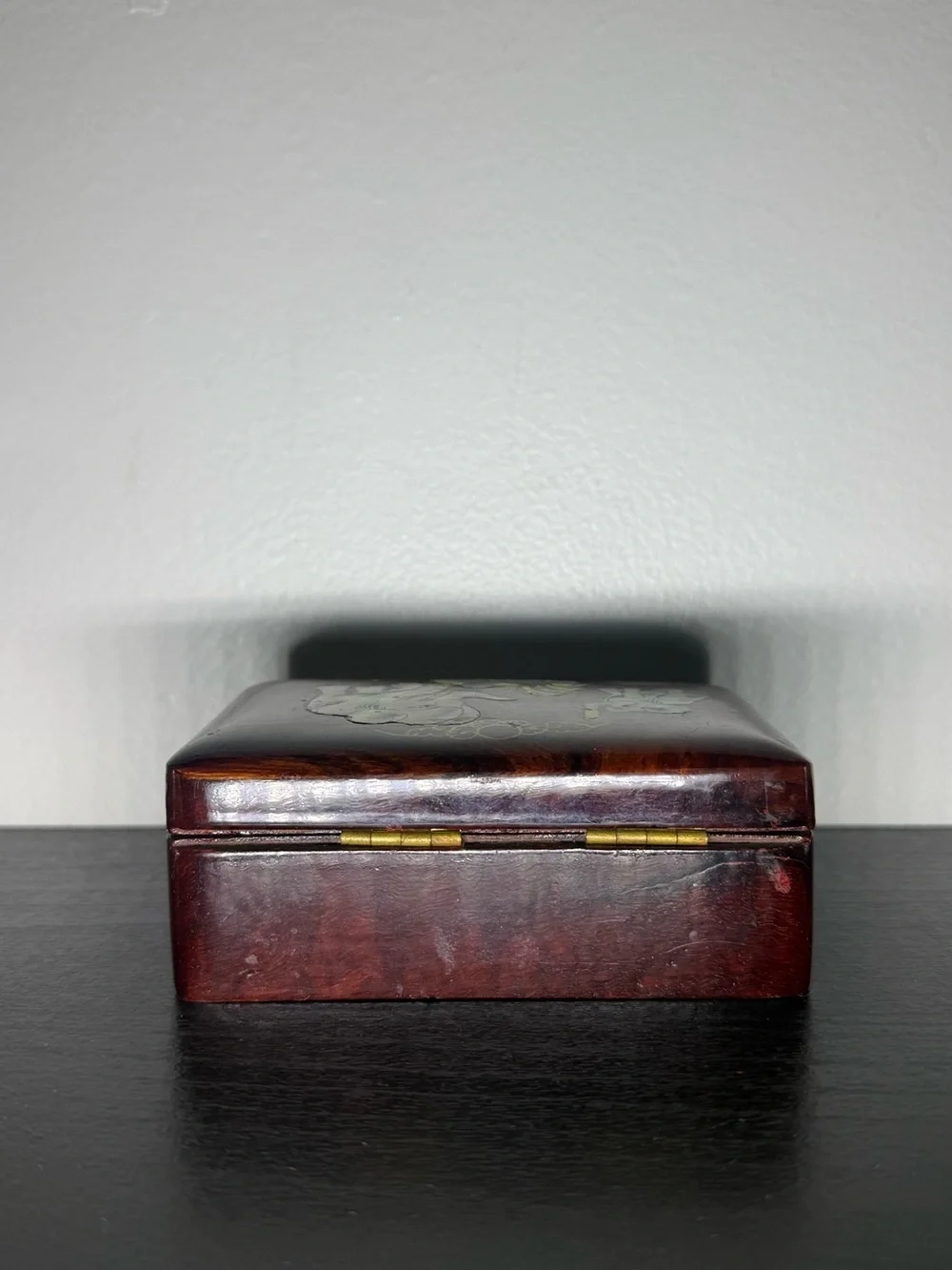 Small Vintage 1990s Wooden Elephants Jewelry / Trinket Box